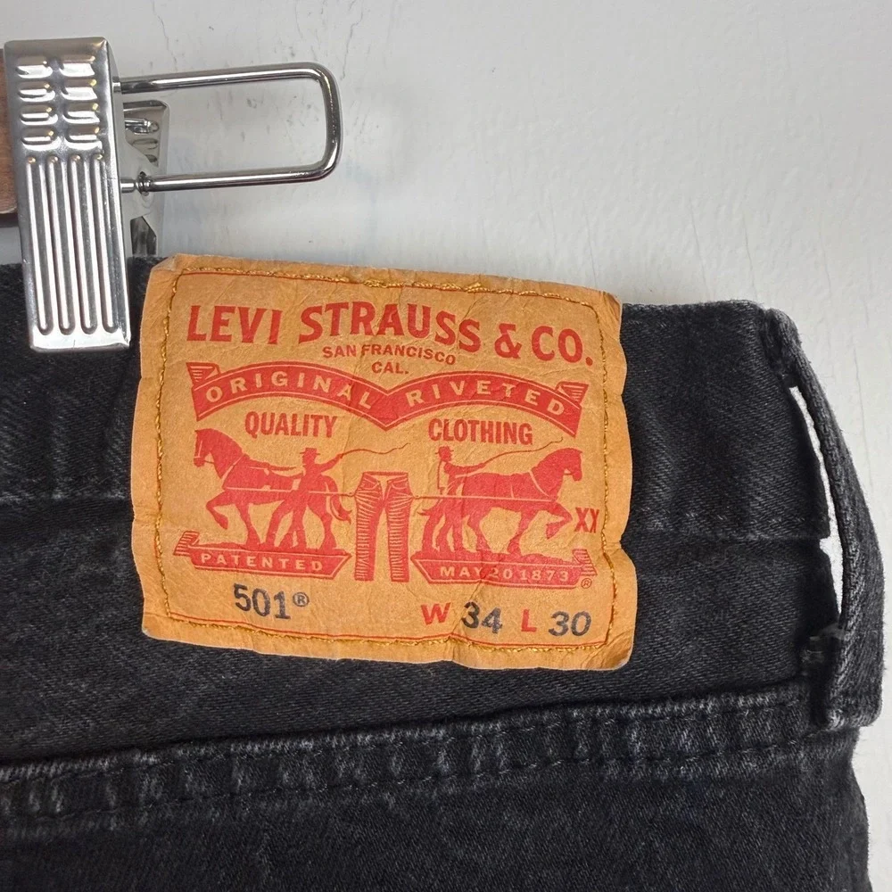 Levi's 501 Black Original Fit Mens Jeans 34x30 (33x28) Button Fly Classic Denim‎